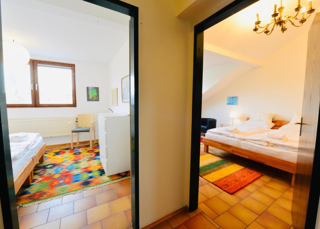 Charming Attic Apartment Near Messe Wien And Center Exterior photo