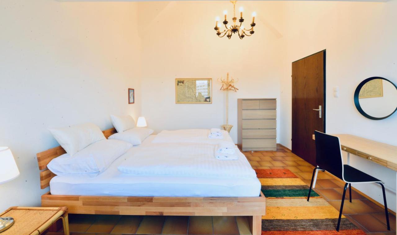 Charming Attic Apartment Near Messe Wien And Center Exterior photo