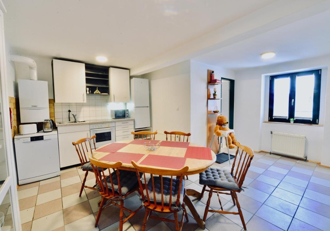 Charming Attic Apartment Near Messe Wien And Center Exterior photo